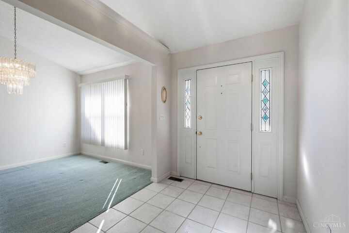 Property Photo:  105 Old Carriage Court  OH 45050 