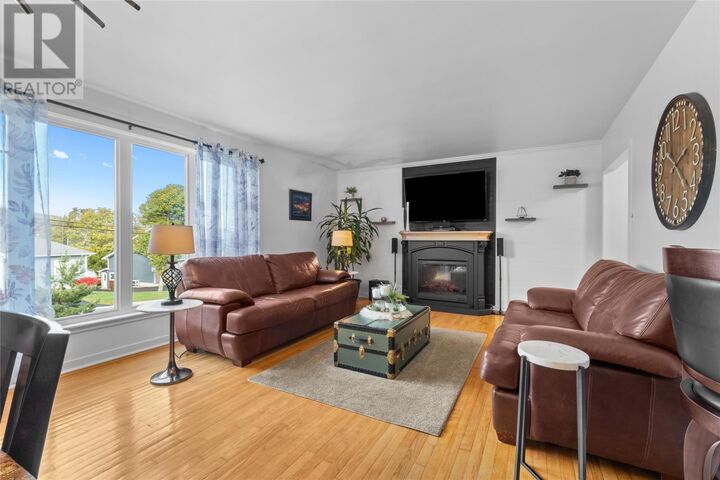 Property Photo:  11 Valleyview Avenue  NL A1N 1L6 
