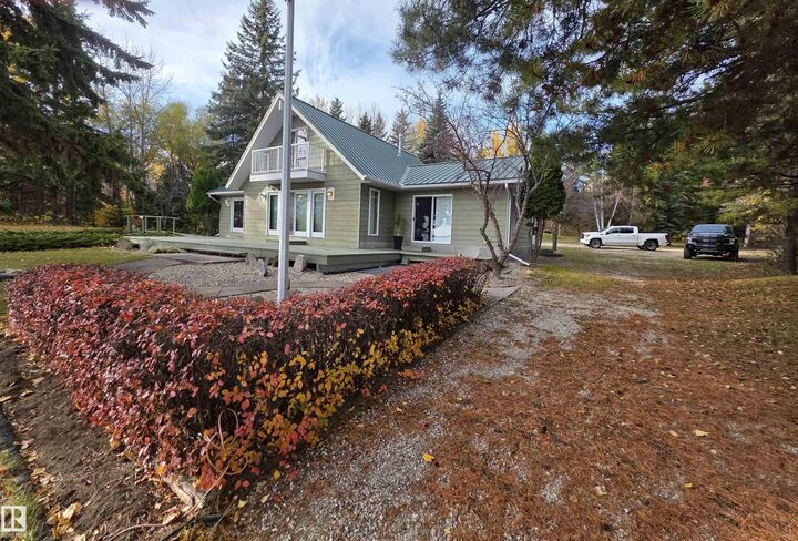 Property Photo:  53221A Range Road 54  AB T0E 0S0 