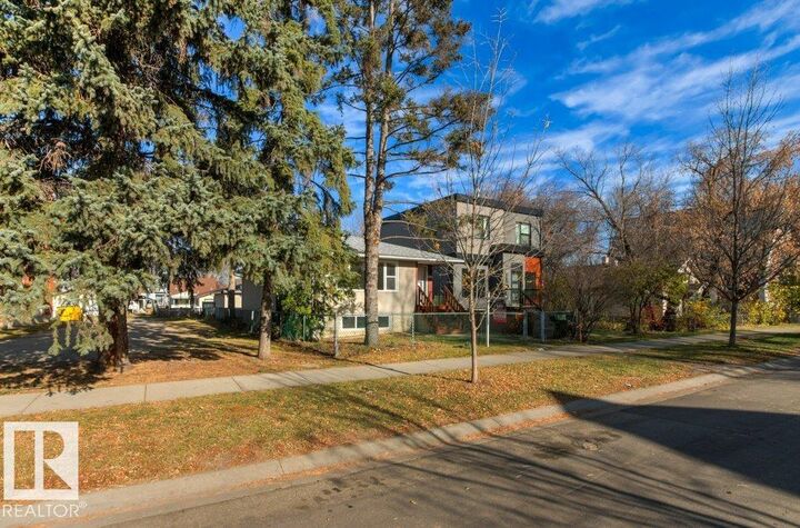 Property Photo:  9640 74 Avenue NW  AB T6E 1E6 