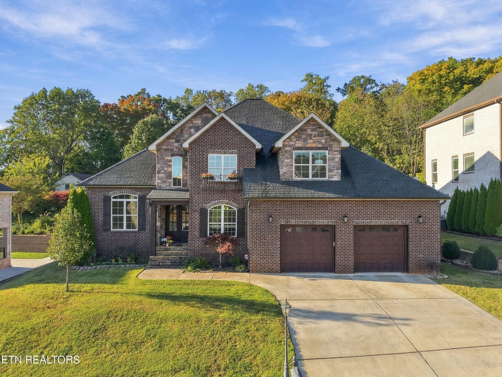 Property Photo: 10015 Castleglen Lane TN 37922