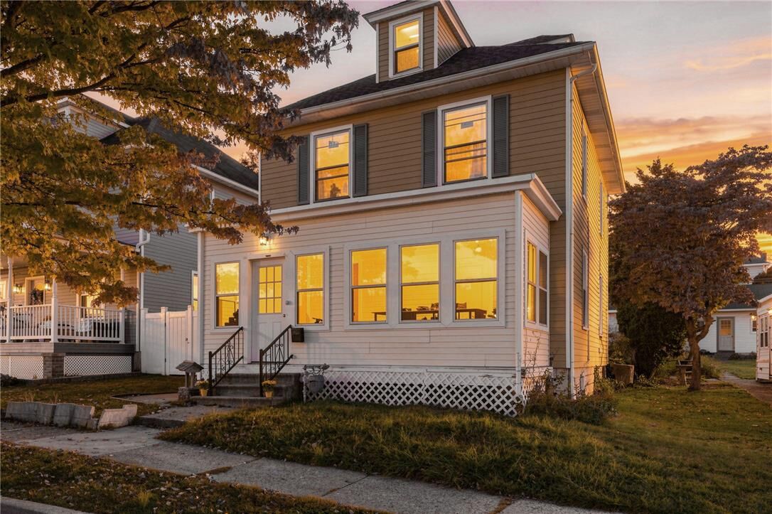 Property Photo: 1827 Hay Terrace PA 18042