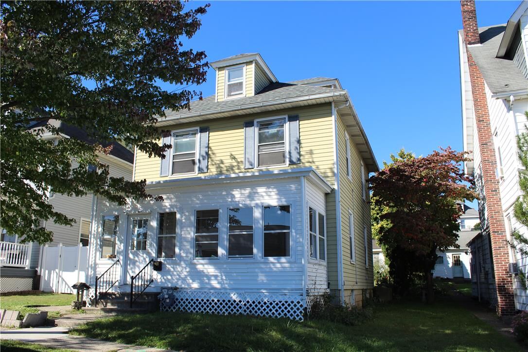 Property Photo:  1827 Hay Terrace  PA 18042 