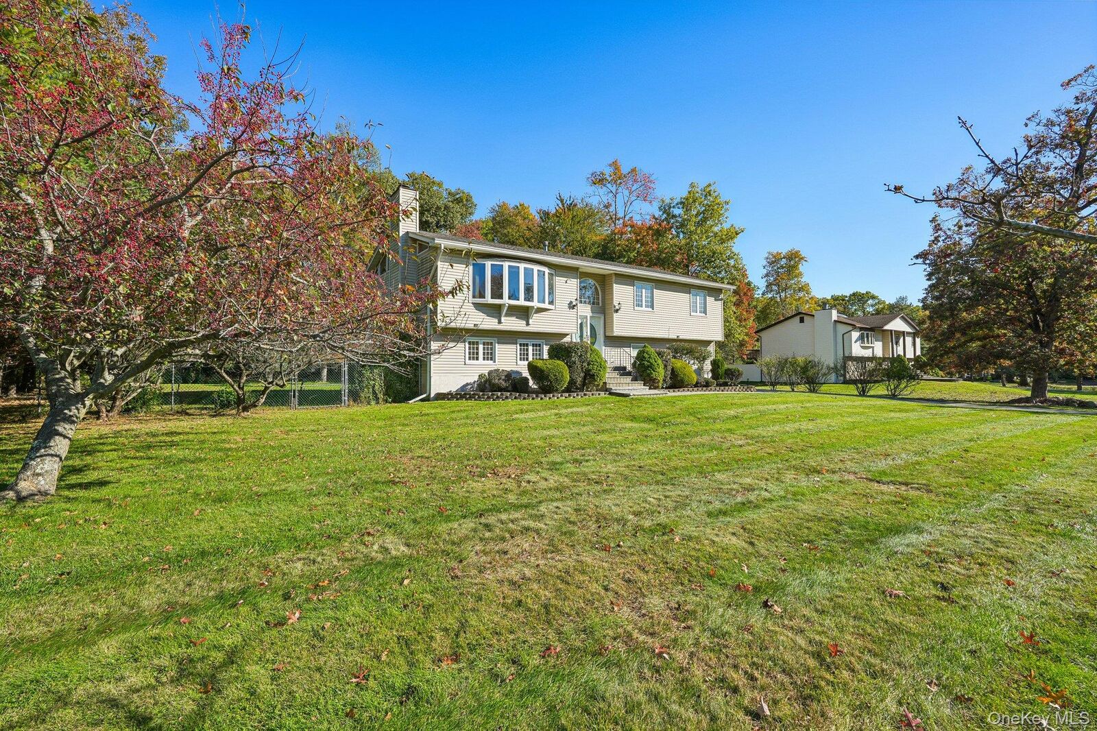 Property Photo:  1 Rubinstein Court  NY 10977 
