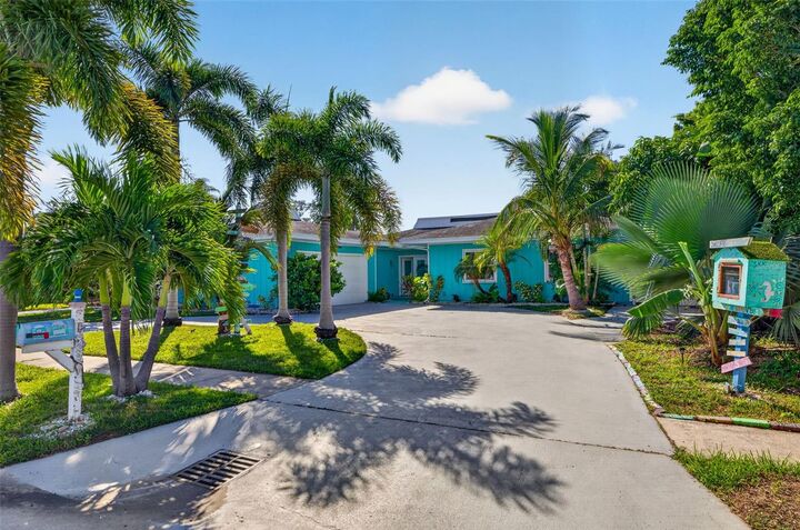 Property Photo:  4643 Bay Crest Drive  FL 33615 