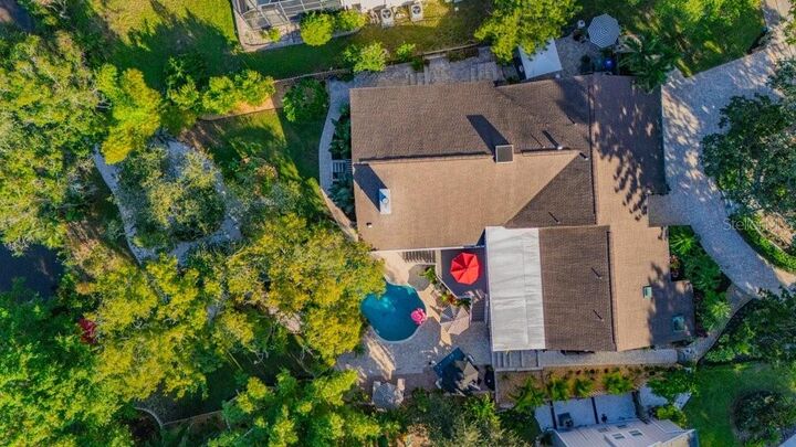 Property Photo:  1184 Weybridge Lane  FL 34698 