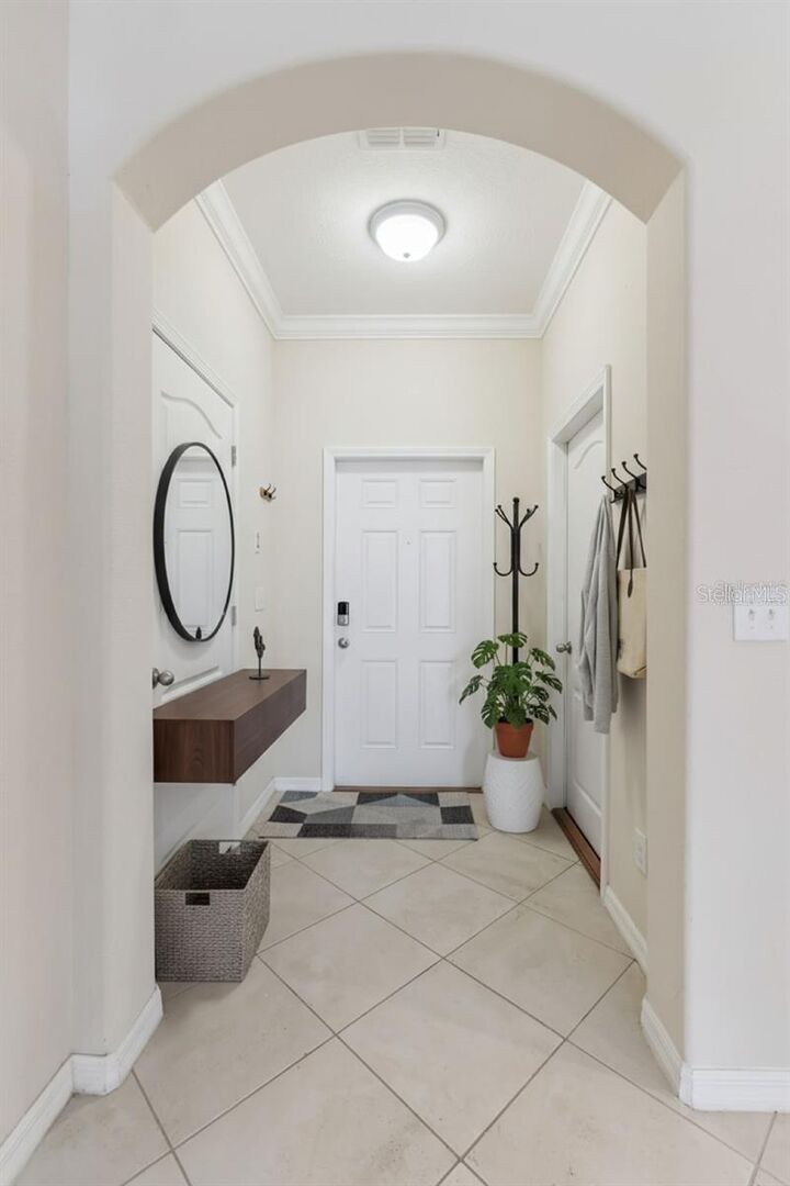 Property Photo: 6404 Torrington Circle FL 33811