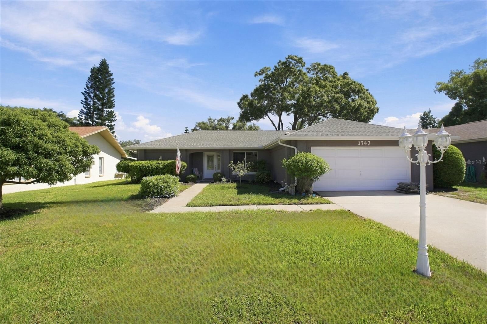Property Photo: 1743 Macdonnell Drive FL 34684