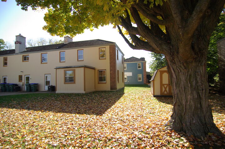 Property Photo: 5579-80-81 Azalea Ct WI 53129