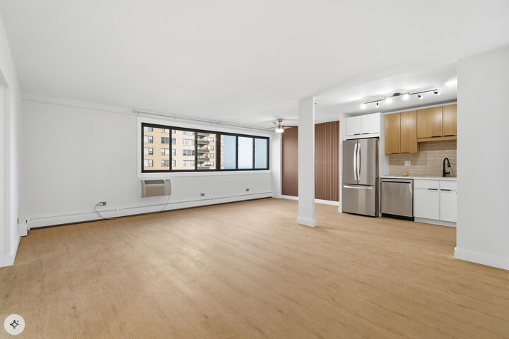 Property Photo:  6300 N Sheridan Road 712  IL 60660 