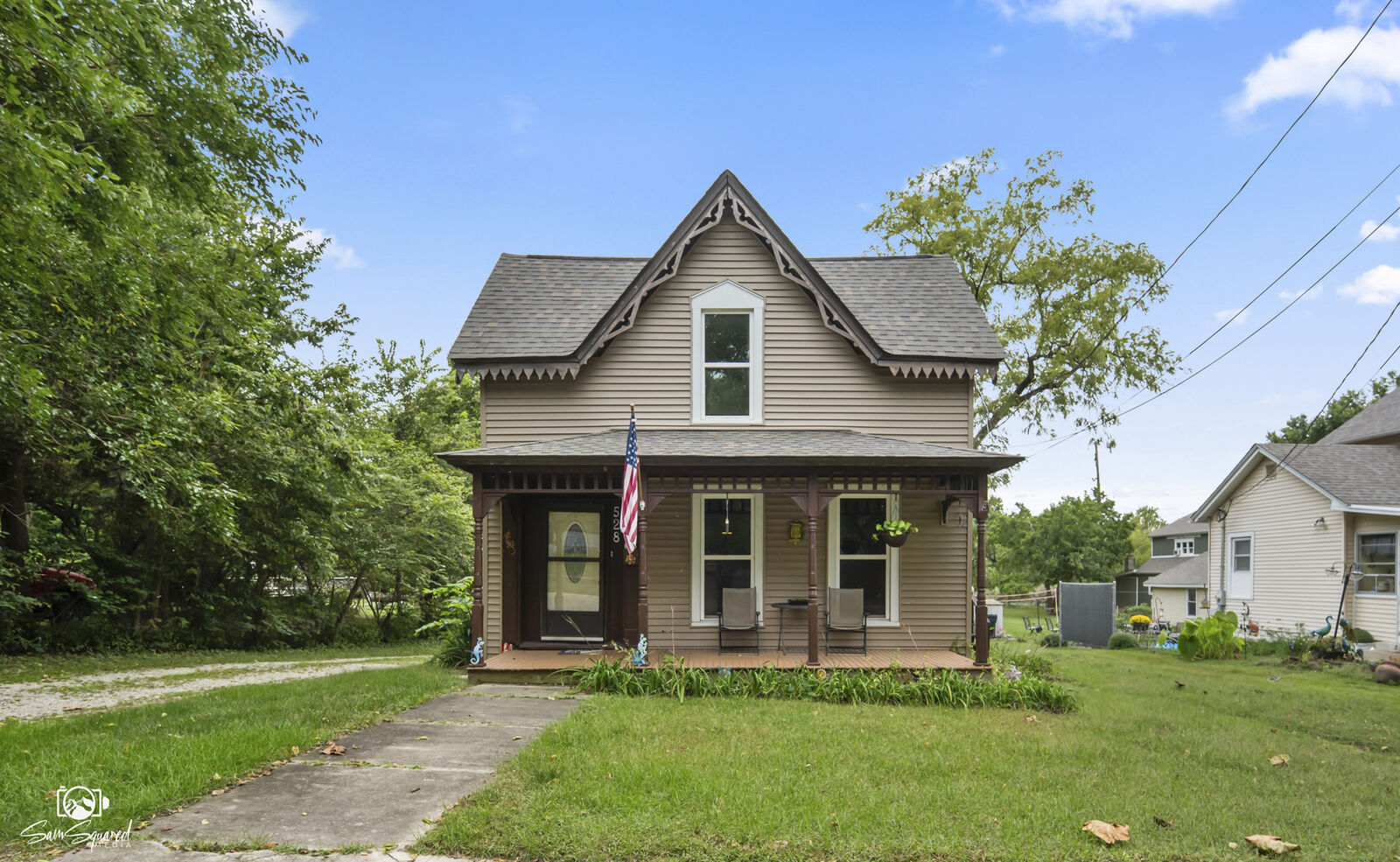 Property Photo:  528 S Water Street  IL 60481 