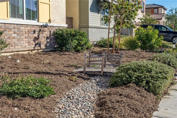 Property Photo:  32870 Forgecroft Street  CA 92584 