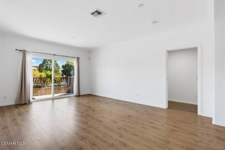 Property Photo:  9610 Zelzah Avenue 203  CA 91325 