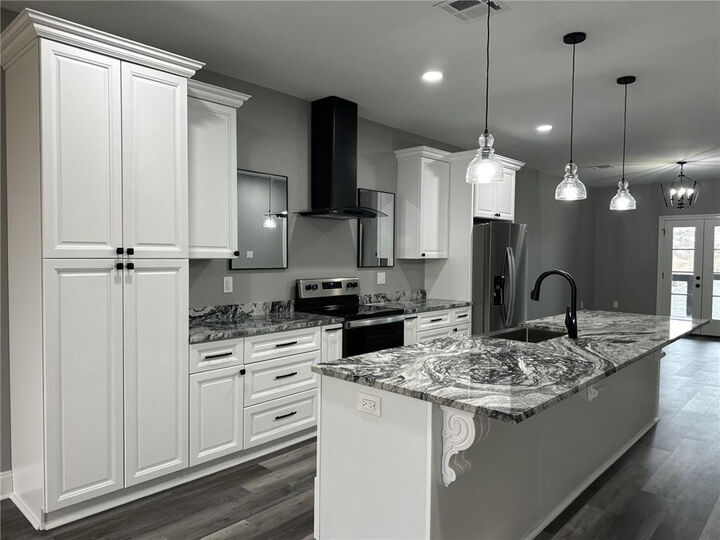 Property Photo:  142 Lakeview Drive 1  LA 70458 