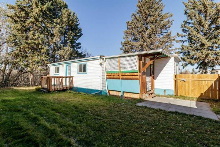 Property Photo:  5029 34 Street 410  AB T4N 0P4 
