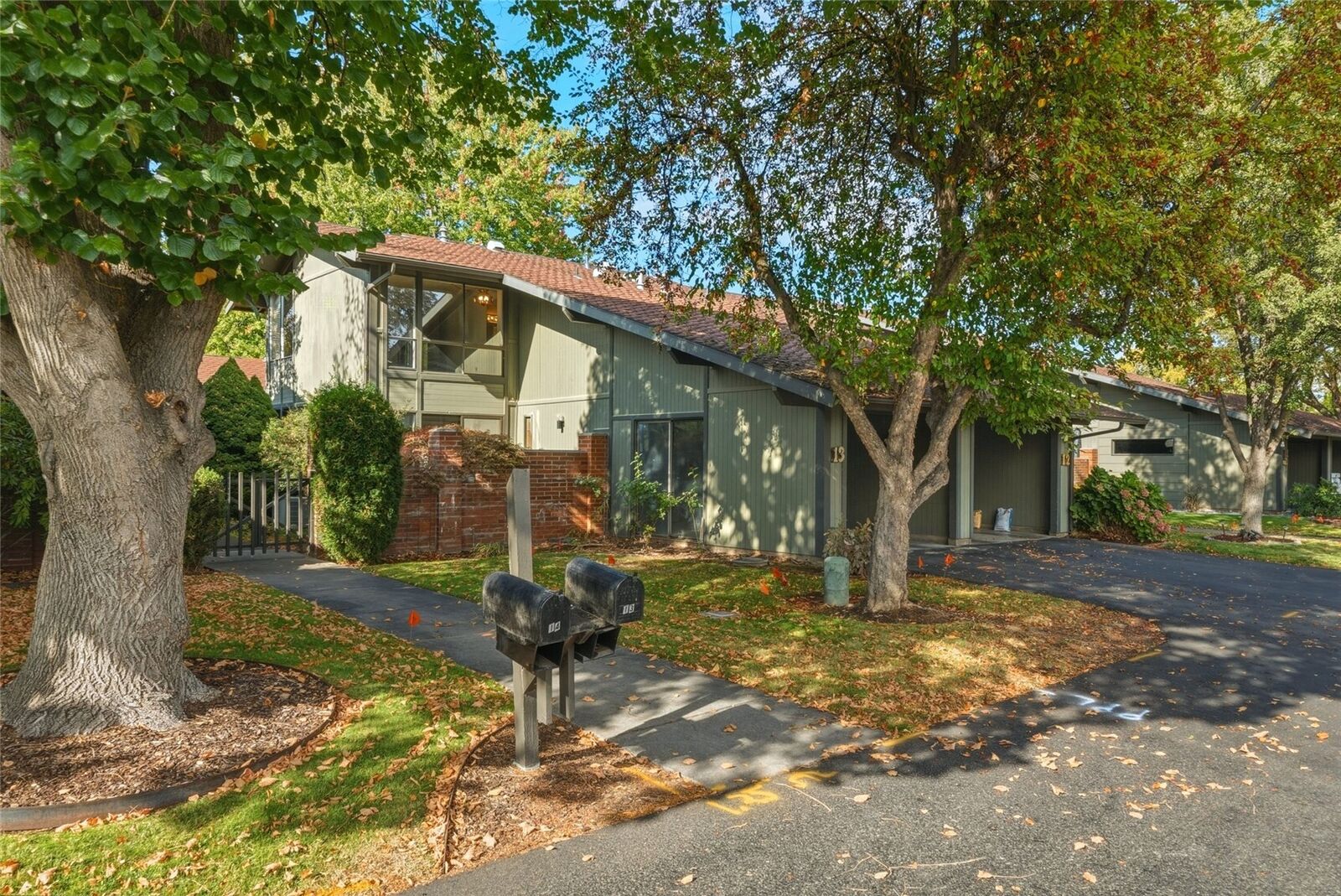 Property Photo:  601  Village Way 13  WA 99362 