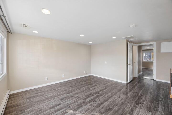 Property Photo: 5127 N Maple St WA 99205