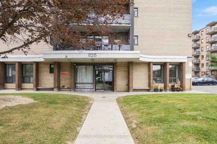 Property Photo: 825 Kennedy Road 206 ON M1K 2E6