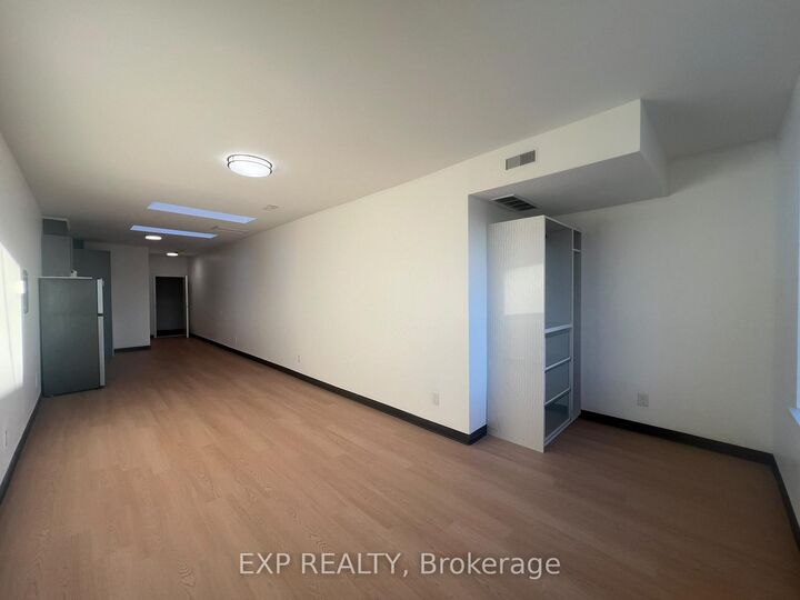 Property Photo:  264-268 Ottawa Street N 4  ON L8H 3Z9 