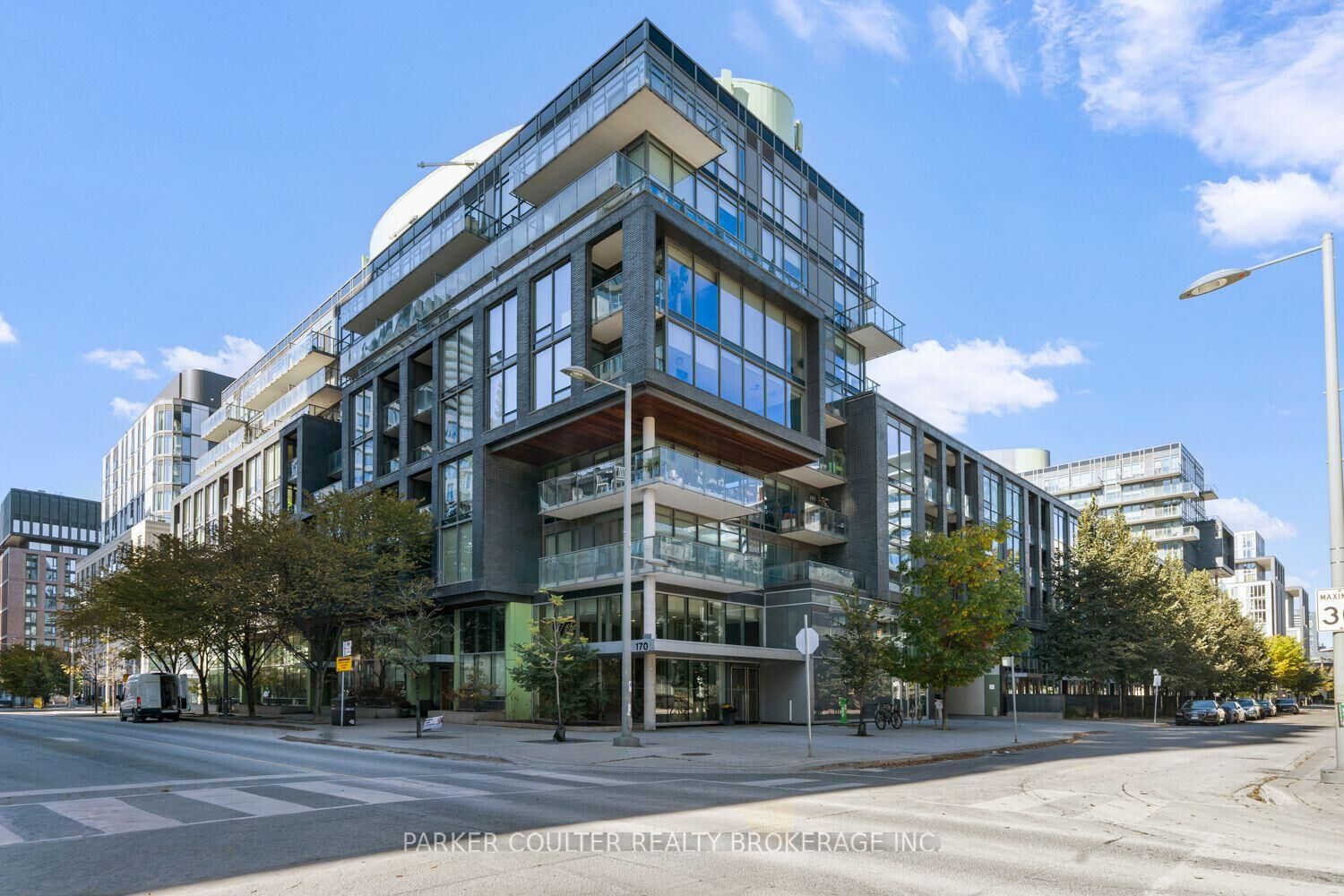 Photo de la propriété:  455 Front Street E S810  ON M5A 1G9 