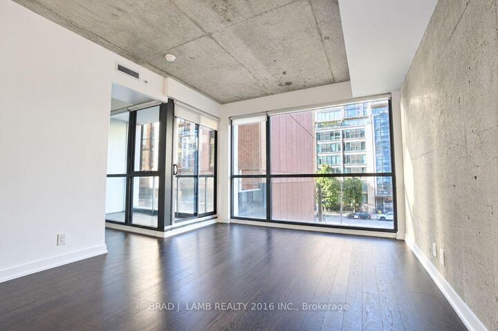 Property Photo:  39 Brant Street 301  ON M5V 0M8 
