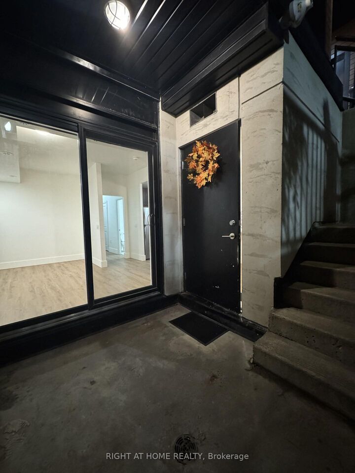 Property Photo:  5289 Hwy 7 Street E 701  ON L4L 0J1 