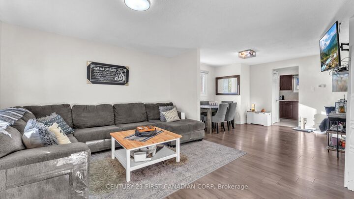 Property Photo:  