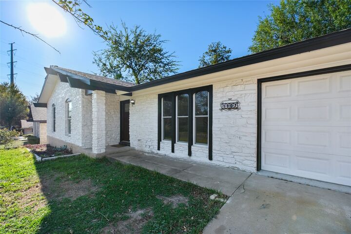 Property Photo: 1107 Rebbeca Drive TX 78758