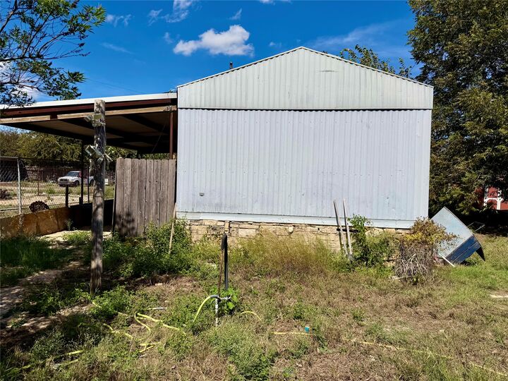 Property Photo:  570 County Road 306 Road  TX 76537 