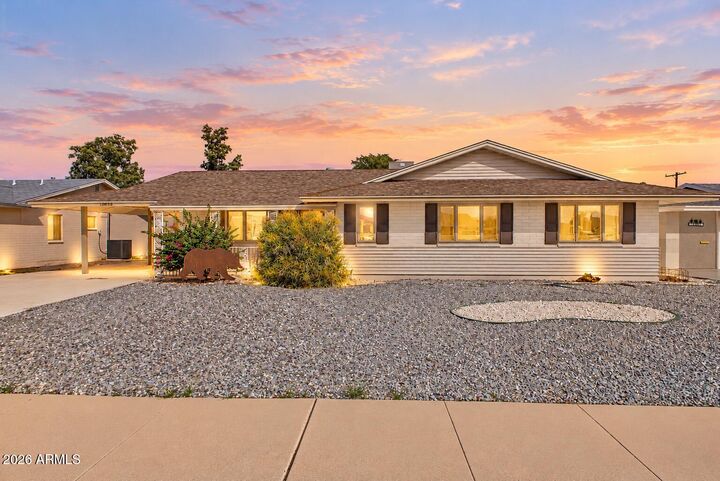Property Photo: 10808 W Crosby Drive AZ 85351