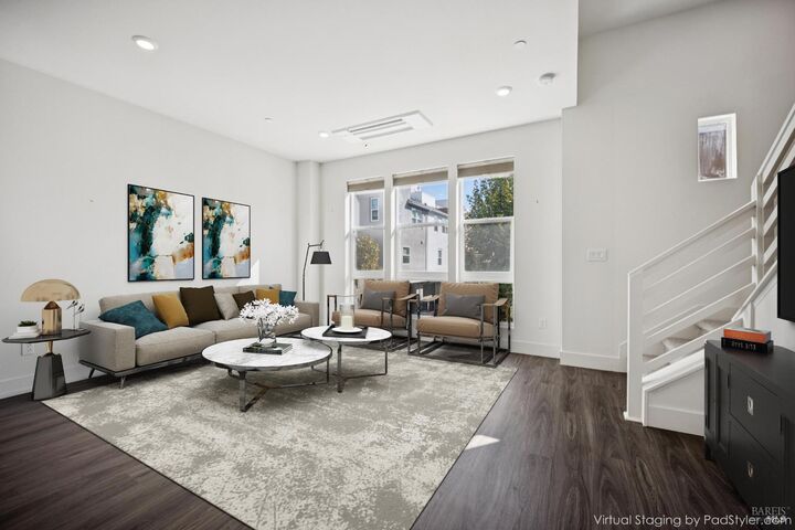 Property Photo:  305 Verandah Avenue  CA 94945 