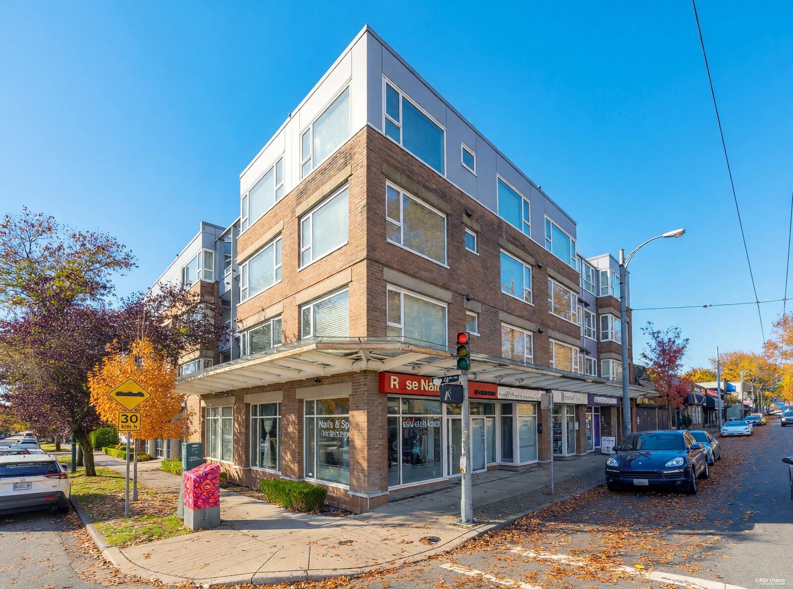 Property Photo: 2103 W 45th Avenue 302 BC V6M 2J2