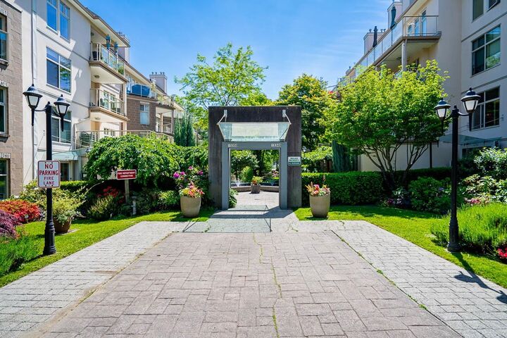 Property Photo: 15340 19A Avenue 409 BC V4A 9W1