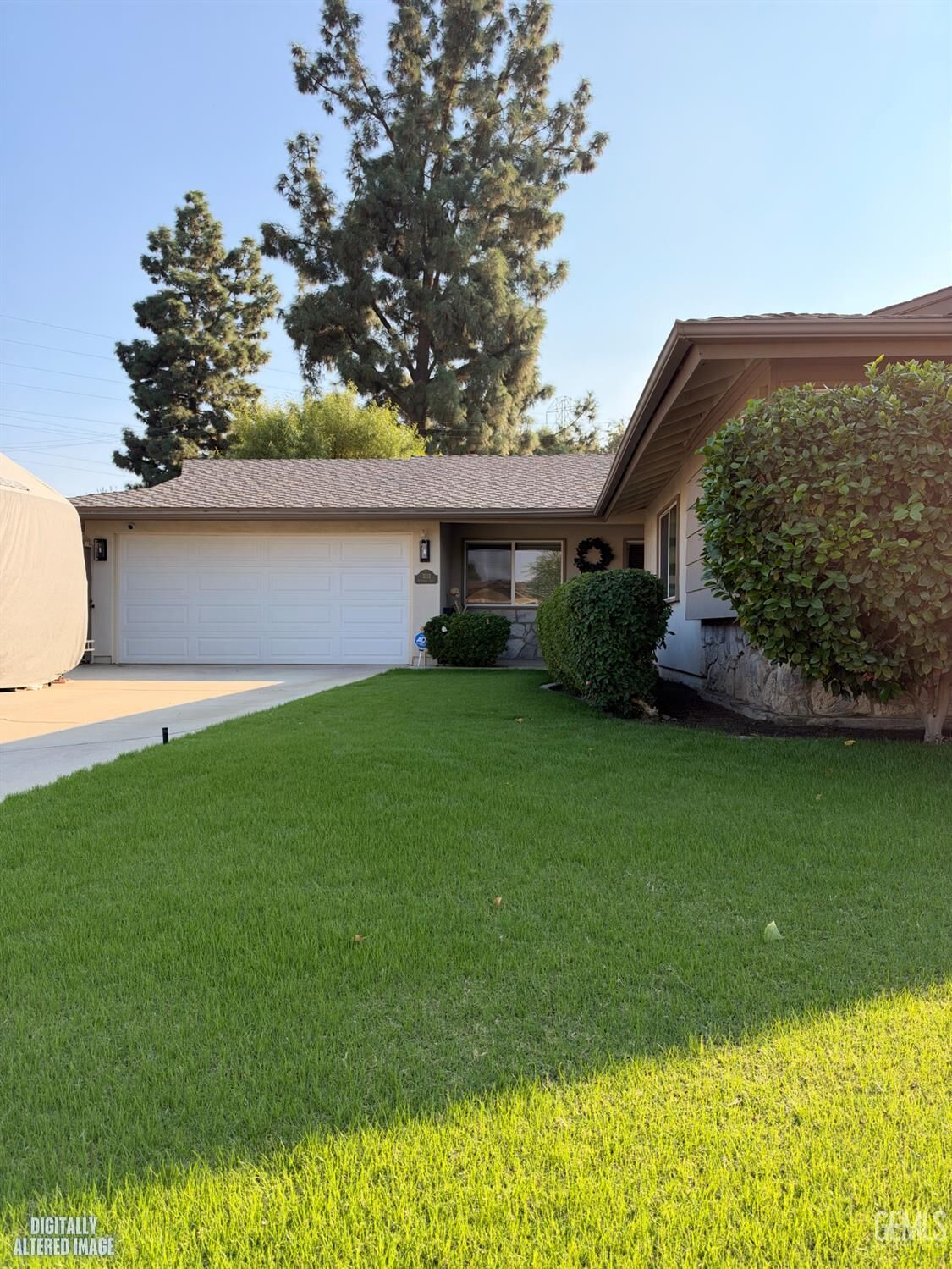 Property Photo:  3213 Mulberry Drive  CA 93301 