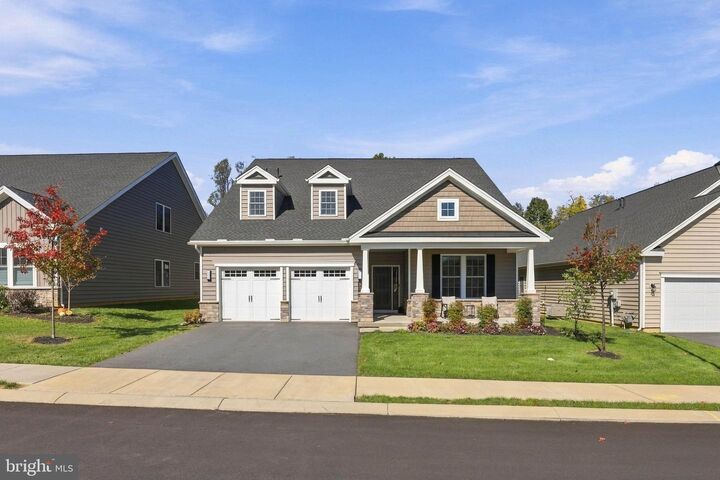 Property Photo: 921 Founders Way PA 17520