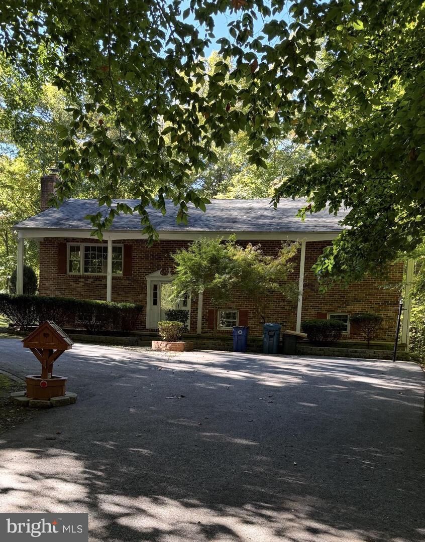 Property Photo: 1714 Mayapple Way MD 21054