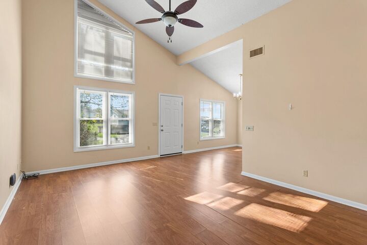 Property Photo: 1175 Rosedale Dr VA 22801