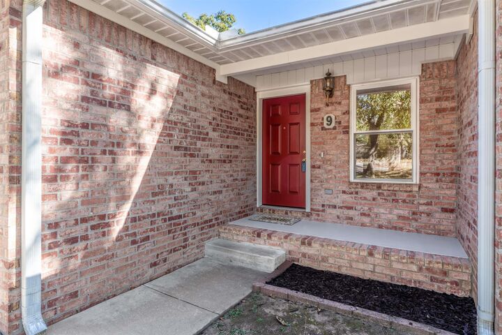 Property Photo: 9 Oneida St AR 72120