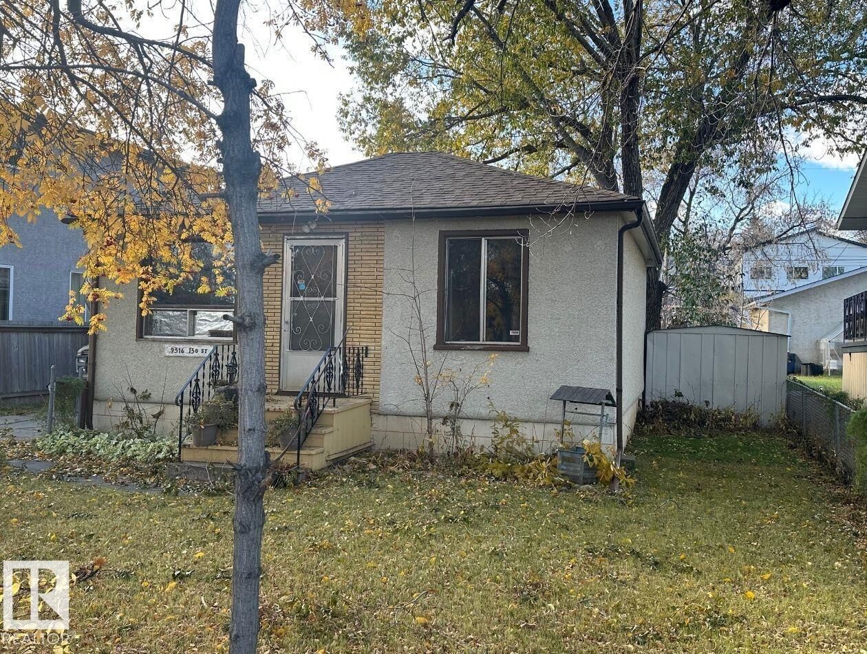 Property Photo:  9516 150 St NW  AB T5P 1M9 