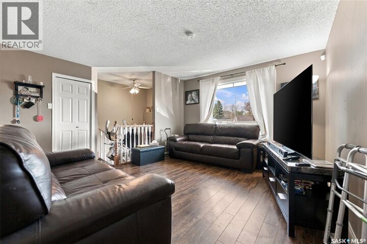 Property Photo:  22 4th Avenue N  SK S0K 0A2 