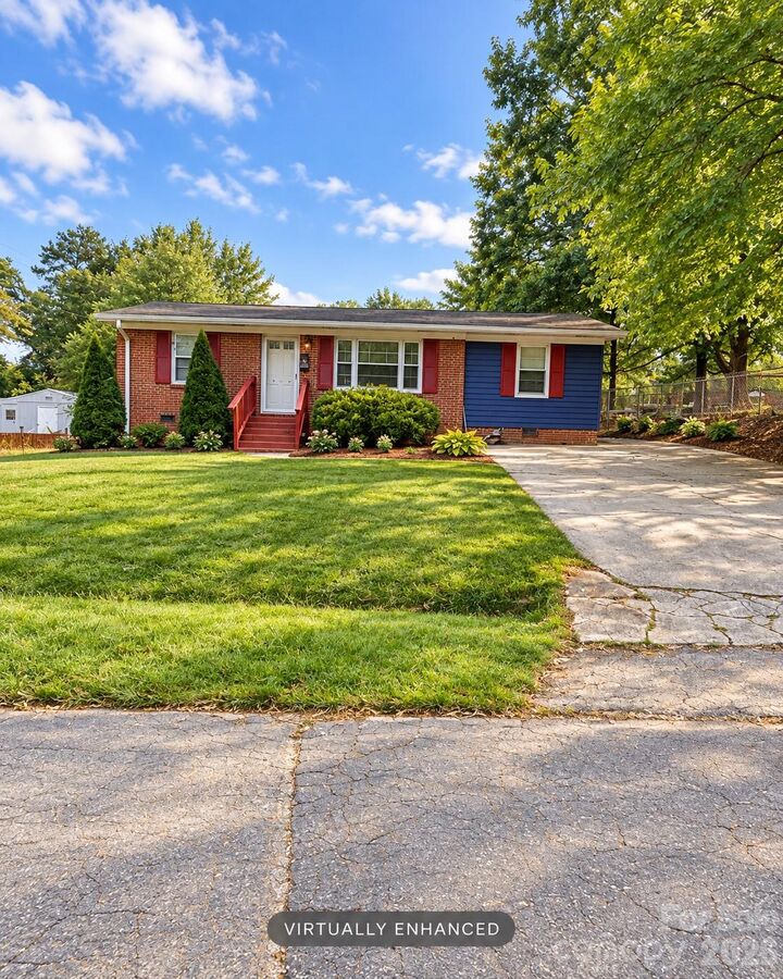 Property Photo: 907 Marion Street SC 29720