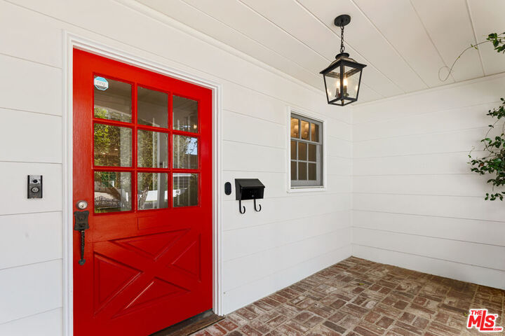 Property Photo: 11938 Foxboro Dr CA 90049