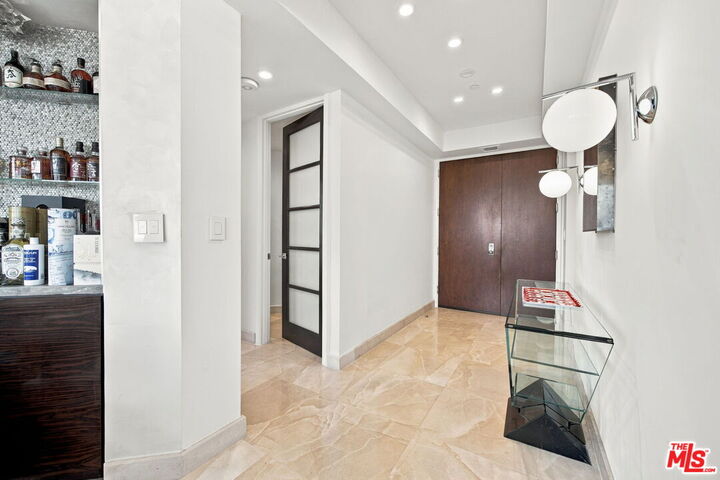 Property Photo: 10350 Wilshire Blvd, Unit 1402 CA 90024