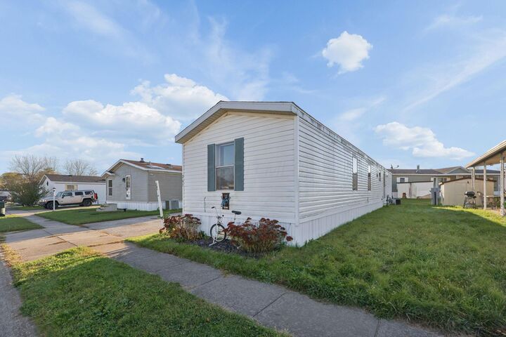 Property Photo:  265 Roundtop Road  OH 43207 