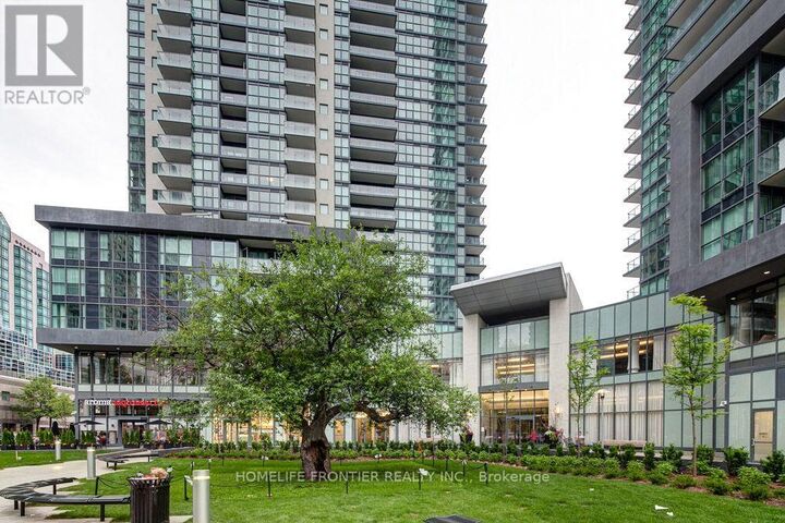 Property Photo: 5162 Yonge Street 1709 ON M2N 0E9