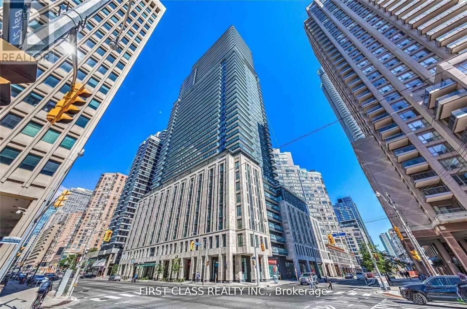 Property Photo: 955 Bay Street 1605 ON M5S 0C6