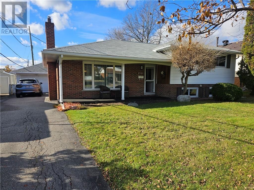 Property Photo: 1211 Montrose Avenue ON P3A 3B9