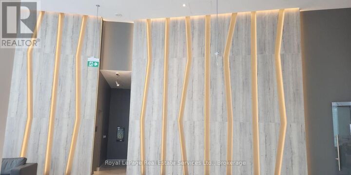 Property Photo:  3883 Quartz Road 4601  ON L5B 0M4 