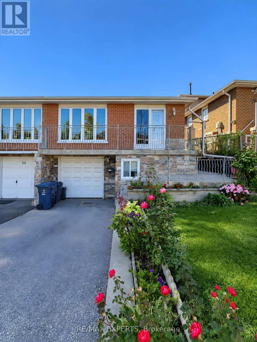 Property Photo:  22 Rita Drive  ON M3L 2G6 