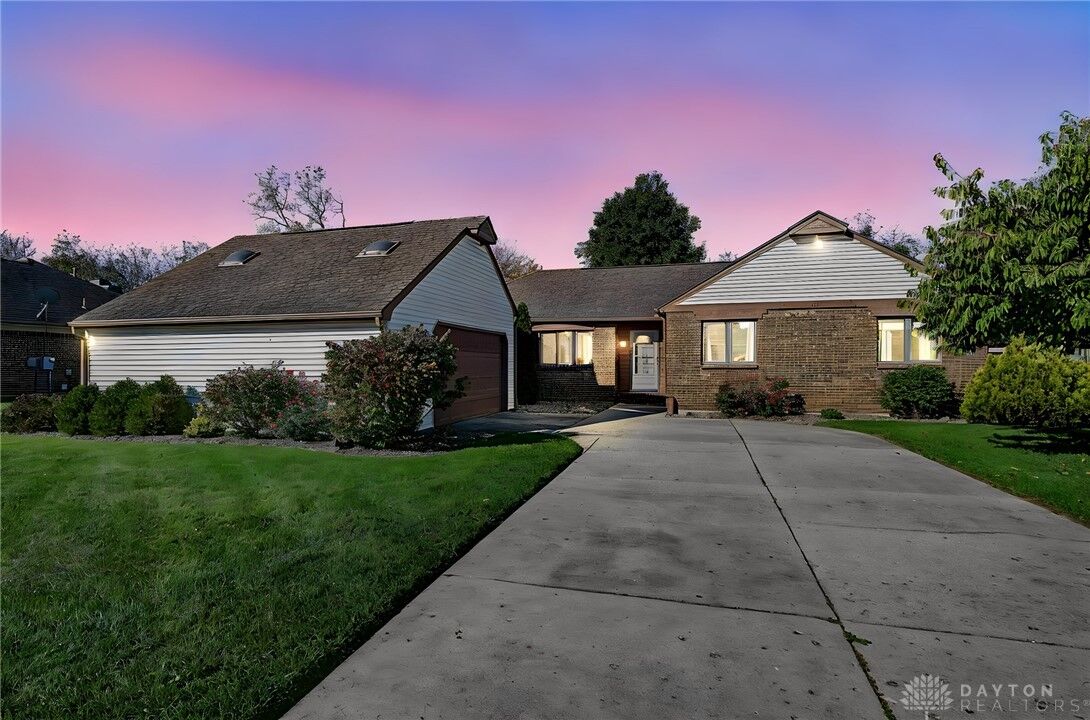 Property Photo:  251 Overland Trail  OH 45342 